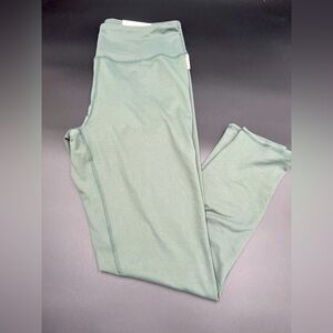 New Maurice’s ultra high rise leggings size‎ large.  Waist 15.5 -17.5. inseam 26